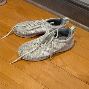 adidas Men’s White Mesh Lightweight Sneaker